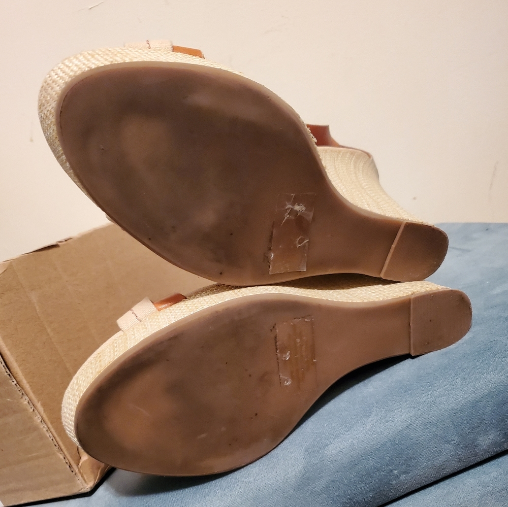 Wedge Sandals - Picture 4 of 4